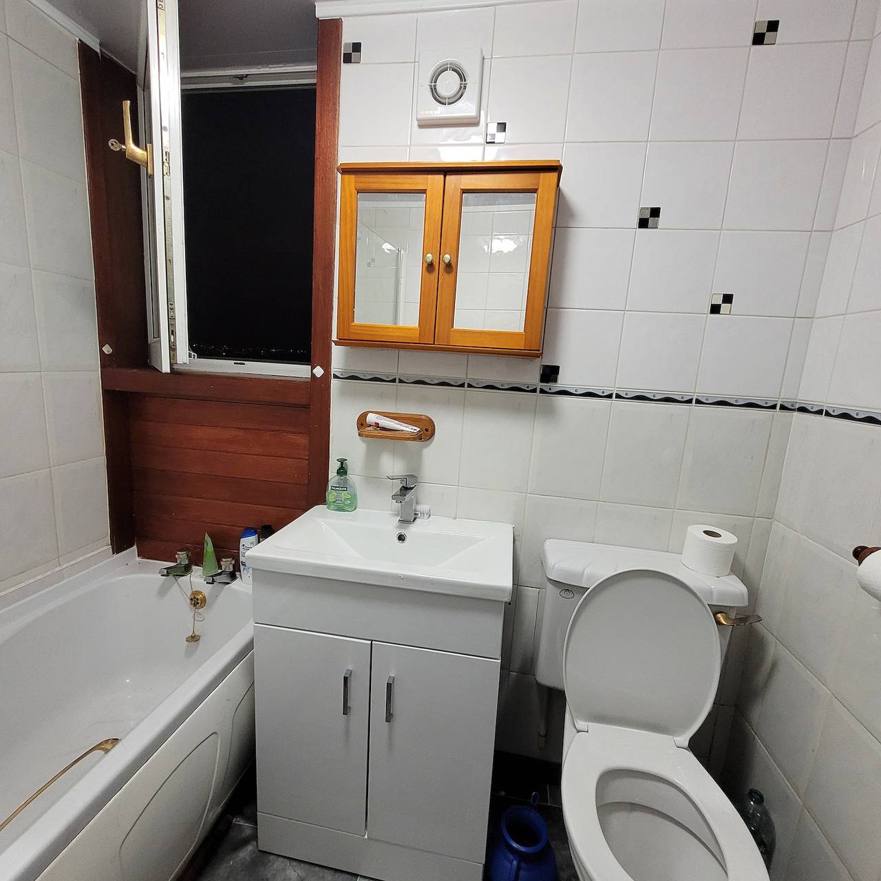 Glasgow Gem Retreat - Cozy House Rental in Glasgow, Greater Glasgow and Clyde Valley