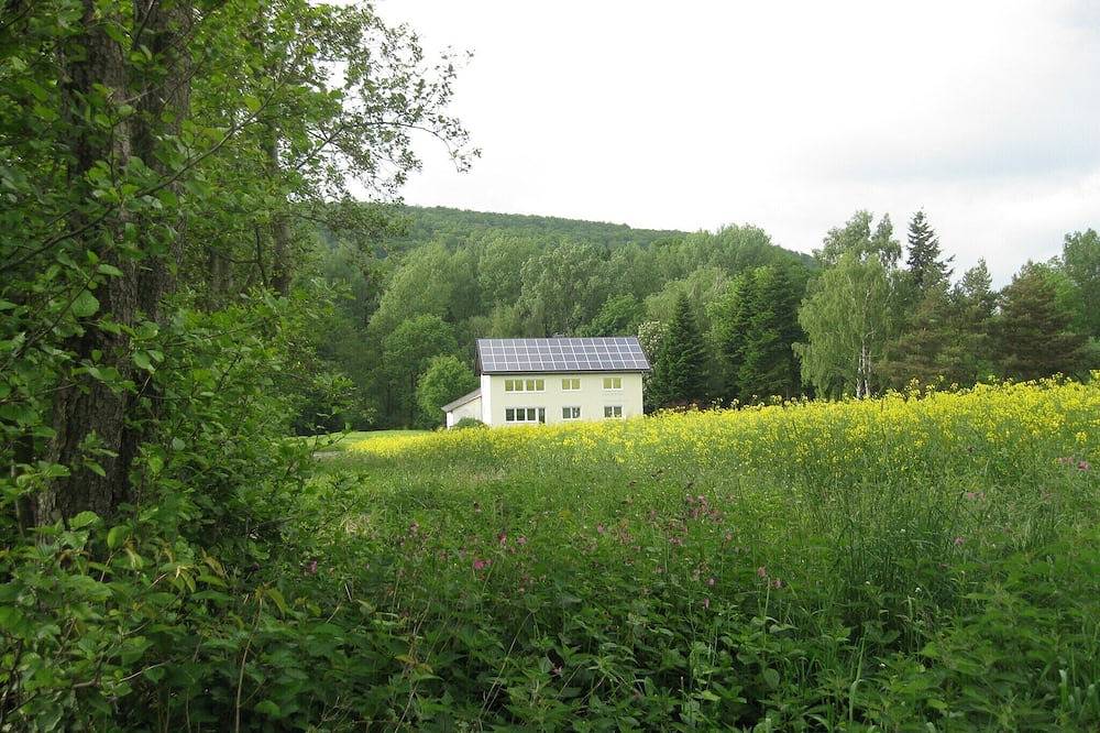 Ganze Wohnung, Ferienwohnung im Dachgeschoss, Homberg in Homberg, Knüllgebirge