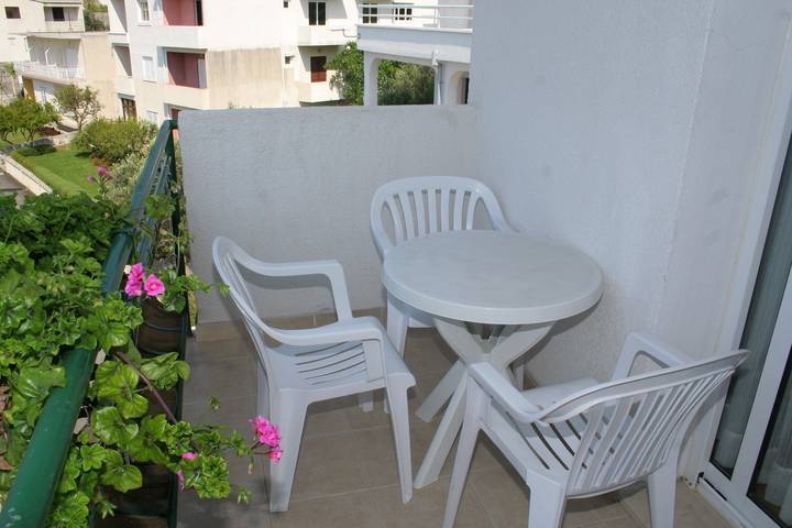 Apartament wakacyjny dla 2 osób, z Balkon/ taras w Igrane