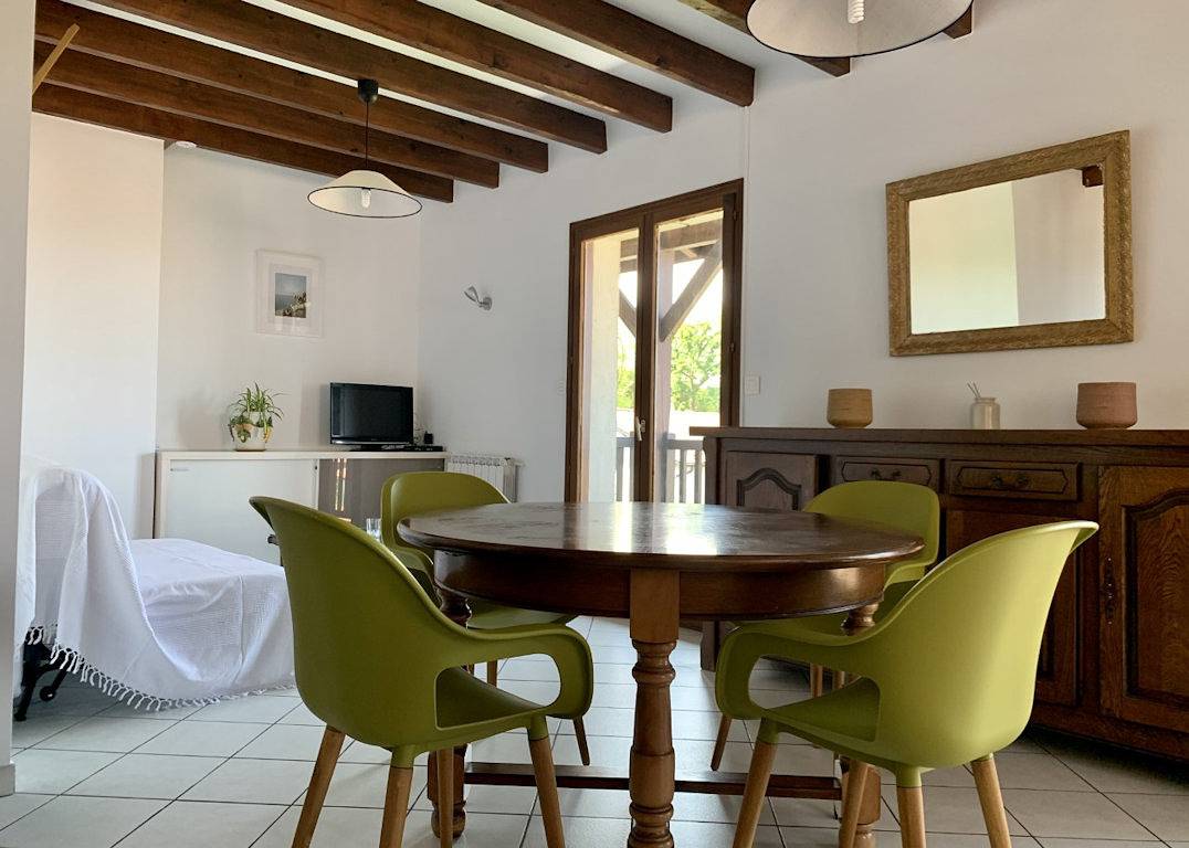 Appartement entier, Appartement avec balcon et terrasse dans villa in Hendaye, Région de Bayonne