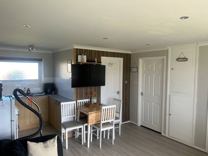 Great Yarmouth - Chalet - Sleeps 5 - Parking in Hemsby, Great Yarmouth