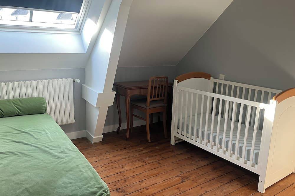 Morlaix, town house with garden and jacuzzi, ideal for family vacations in Morlaix, Región de Morlaix