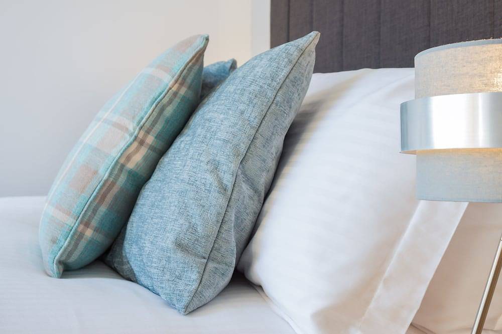 Apartamento entero, Apartamento de lujo - Capacidad 4 - Espectaculares vistas con piscina privada y bañera de hidromasaje in Torquay, Torbay