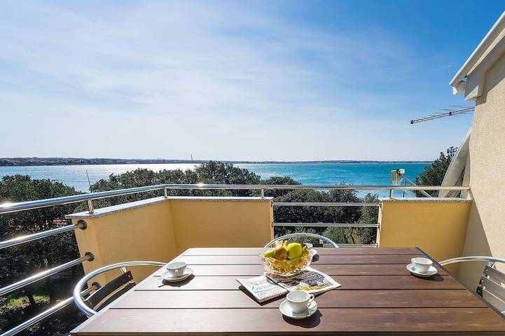 Smještaj za odmor za 4 osoba, s Balkon i Terasa u Vrsi - mulo (Zadar)