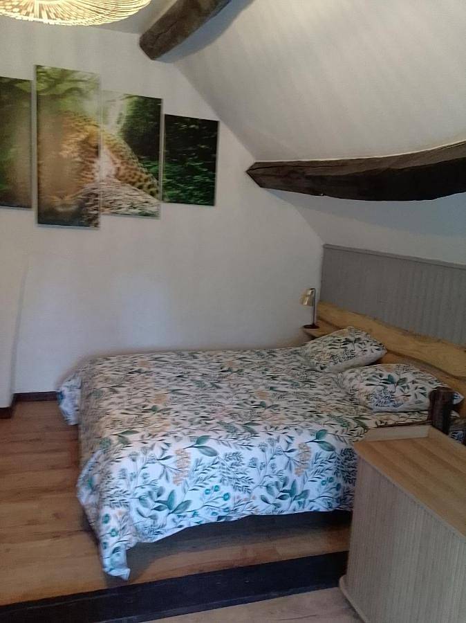 Location de vacances pour 4 personnes, avec vue ainsi que terrasse et jardin à Thésée - 2