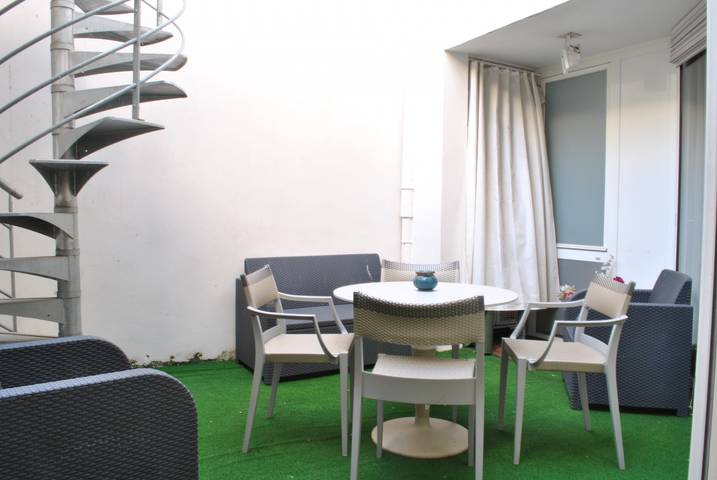 Gîte pour 12 personnes, avec terrasse dans Palais Des Festivals Et Des Congres - 2