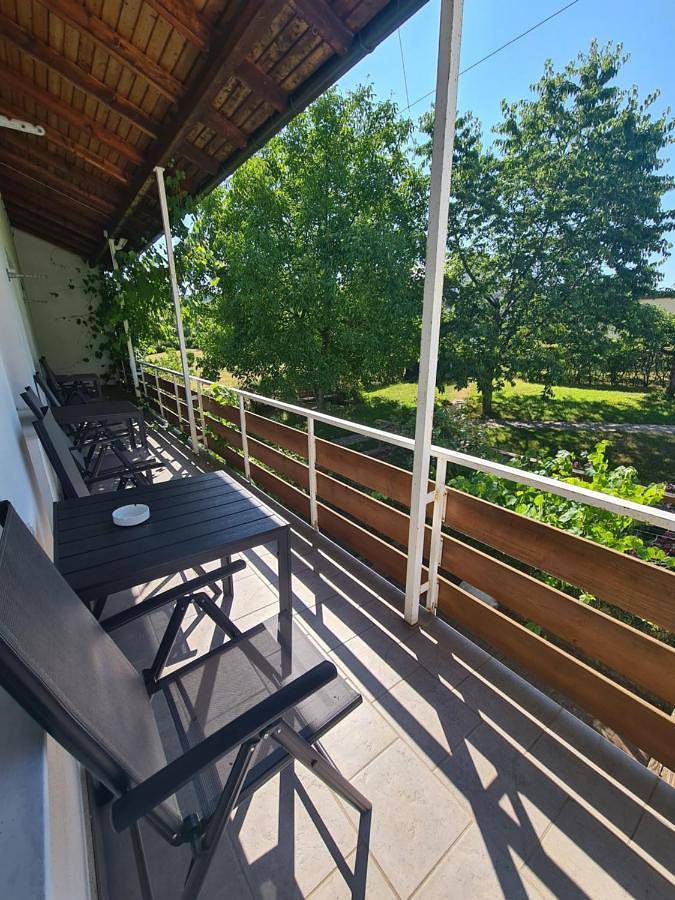 Ferienwohnung für 7 Personen, mit Ausblick und Balkon, mit Haustier in Erbach im Odenwald