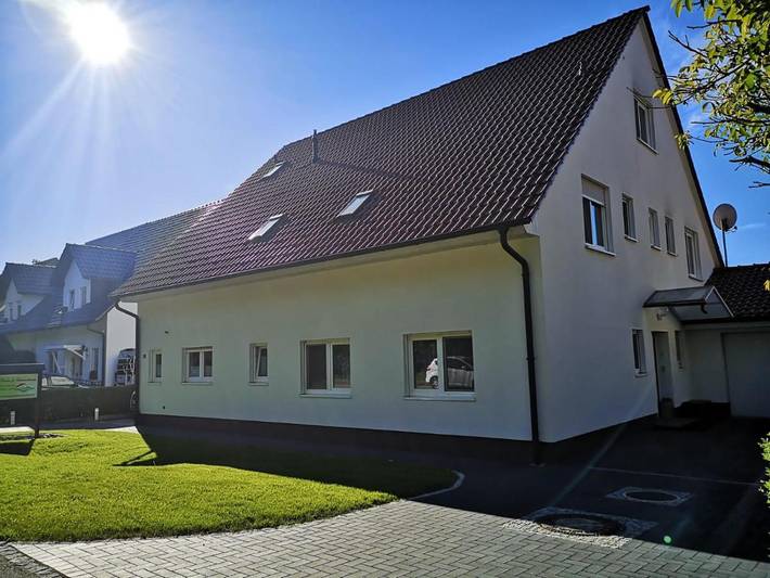 Ferienwohnung für 2 Personen, mit Terrasse und Garten sowie Seeblick und Ausblick am Storkower See