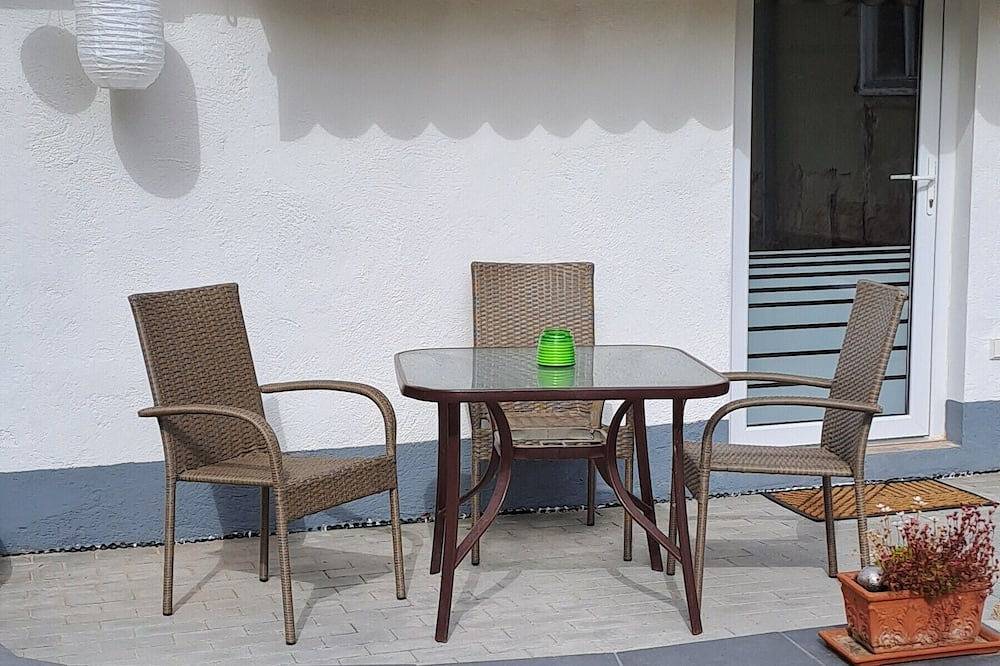 Ganze Wohnung, Ferienwohnung im Landhausstil.   klein, gemütlich und ruhig gelegen in Wasserlosen, Rhön-Bayern