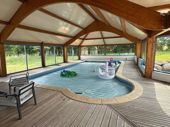 Maison de vacances pour 6 personnes, avec terrasse ainsi que jardin et piscine