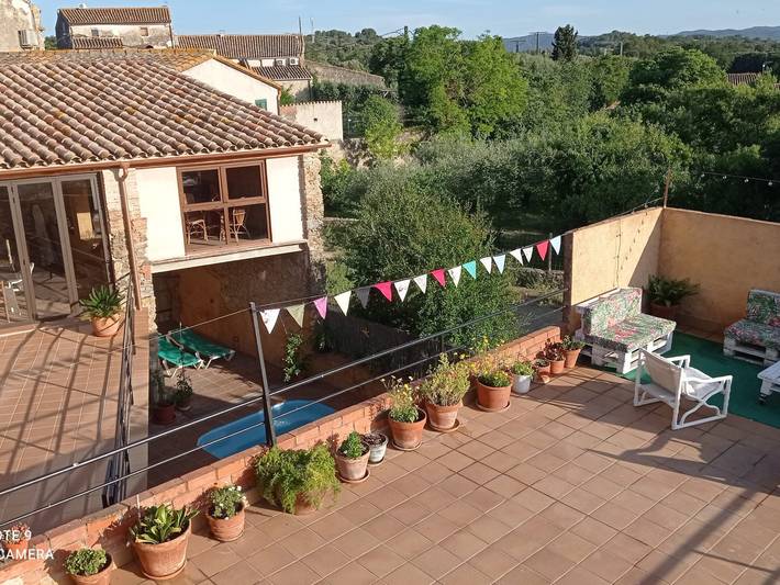 Casa de huéspedes para 10 personas, con Balcón además de Terraza y Vistas en Serra de Daró