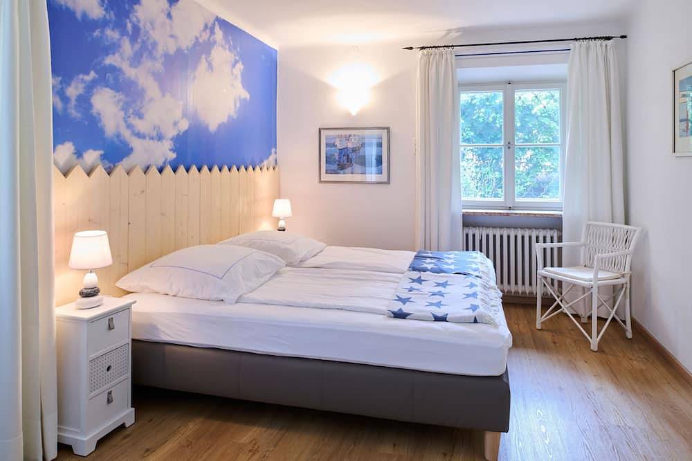 Ganze Wohnung, Ferienwohnung bis 4 Personen, Terrasse, 104 qm in Waging am See, Rupertiwinkel