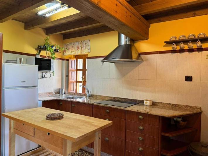 Casa rural para 10 personas, con vistas y jardín en Valle del Miera - 3