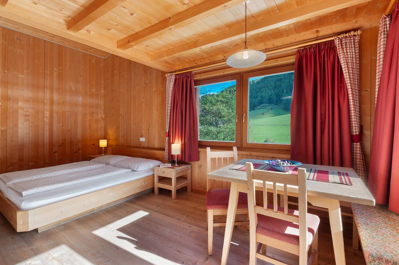 Room 'Naturidyll Mitterbach 8' with Mountain View, Shared Garden and Wi-Fi in Rio Bianco, Ahrn Valley