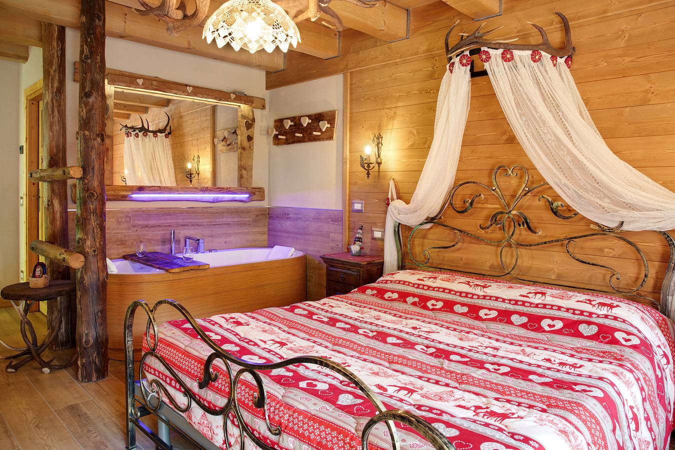 Chalet 'Appartamento' met uitzicht op de bergen, privétuin en balkon in Monno, Valtellina