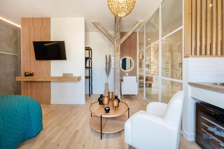 Appartement de vacances pour 2 personnes, avec jacuzzi ainsi que sauna et terrasse