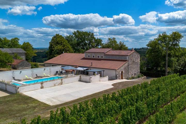 Villa pour 12 personnes, avec piscine et jardin
