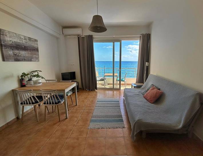 Gîte pour 4 personnes, avec balcon et vue, animaux acceptés dans Myrtos - 2