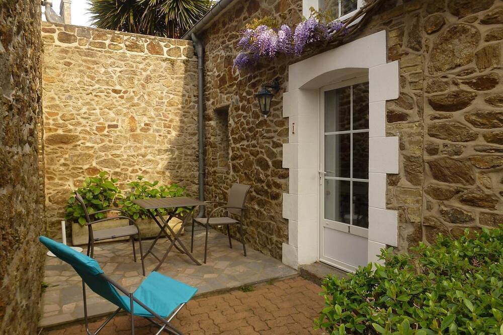 Ganze Wohnung, Bizeux Studio duplex Nr. 1 (2 Personen max) von Samstag auf Samstag in Dinard, Saint-Malo und Umgebung
