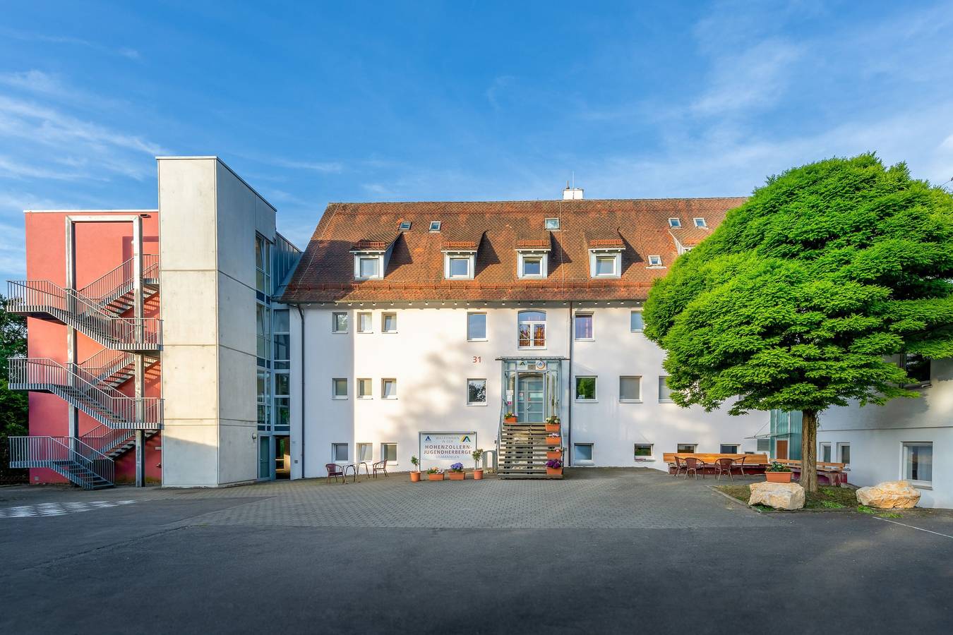 Hohenzollern Jugendherberge Sigmaringen - Sechsbettzimmer mit Dusche und Wc in Sigmaringen, Hohenzollern Radweg Region