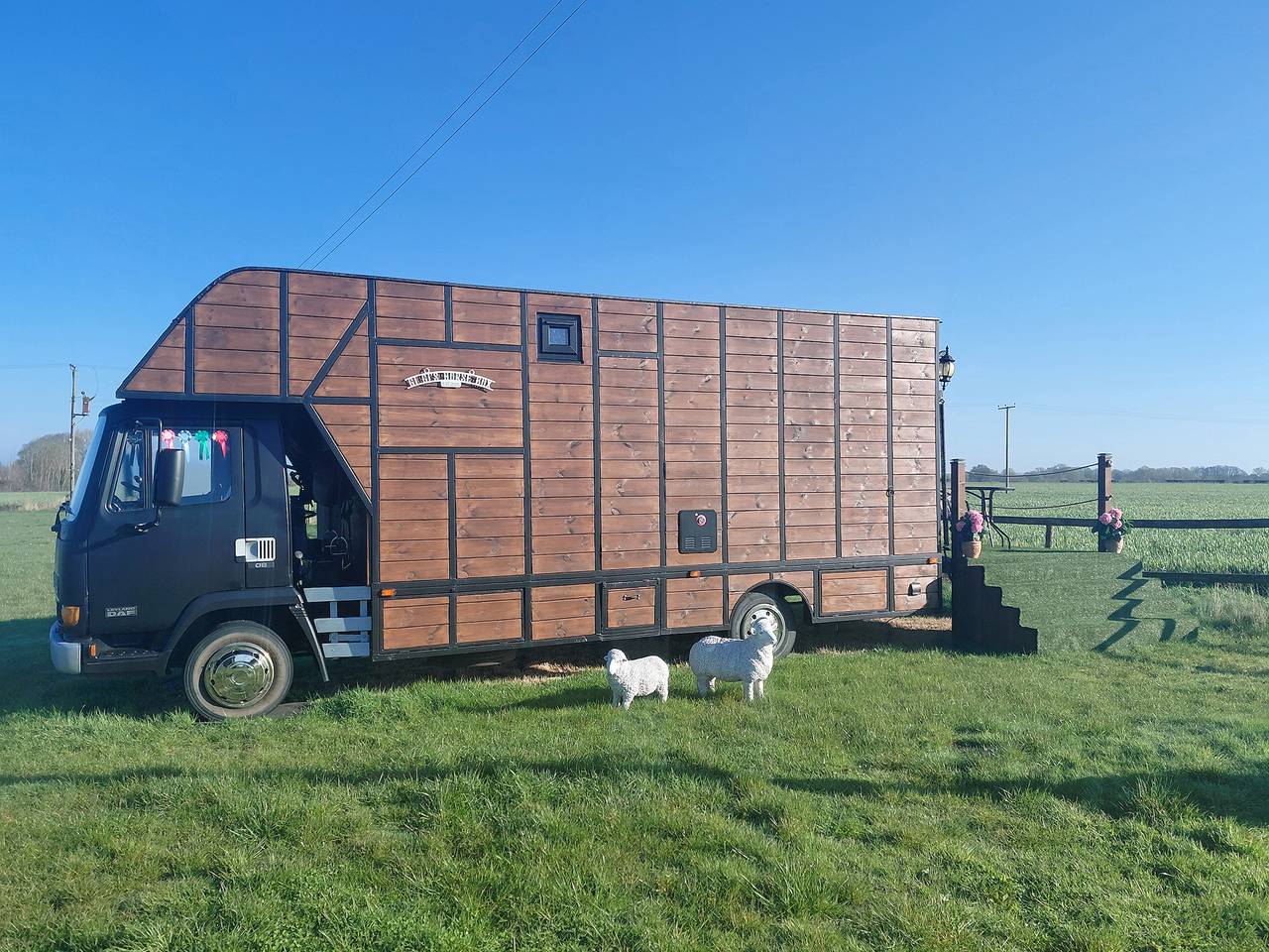 Gigi's Horsebox in Gloucestershire