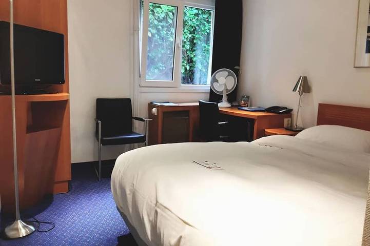Ensuring a Very Comfortable & Memorable Stay! Indoor Pool, Free Parking! in Zütphen, IJssel