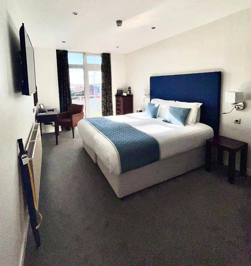 Deluxe Double Sea View Room in Lytham St Annes, Blackpool Pleasure Beach