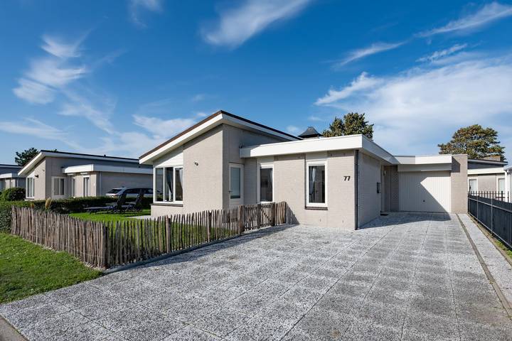 Ferienhaus für 4 Personen, mit Garten und Sauna in Kamperland