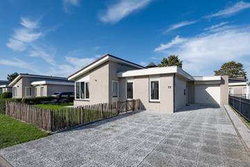 Ferienhaus für 4 Personen, mit Garten und Sauna in Kamperland