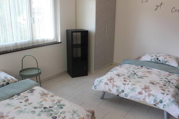Gîte pour 3 personnes, avec vue et terrasse, animaux acceptés à Viège - 2