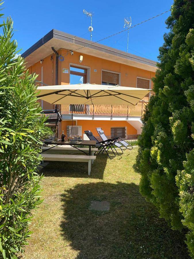 Appartamento vacanze per 5 persone, con giardino, con animali domestici - 1