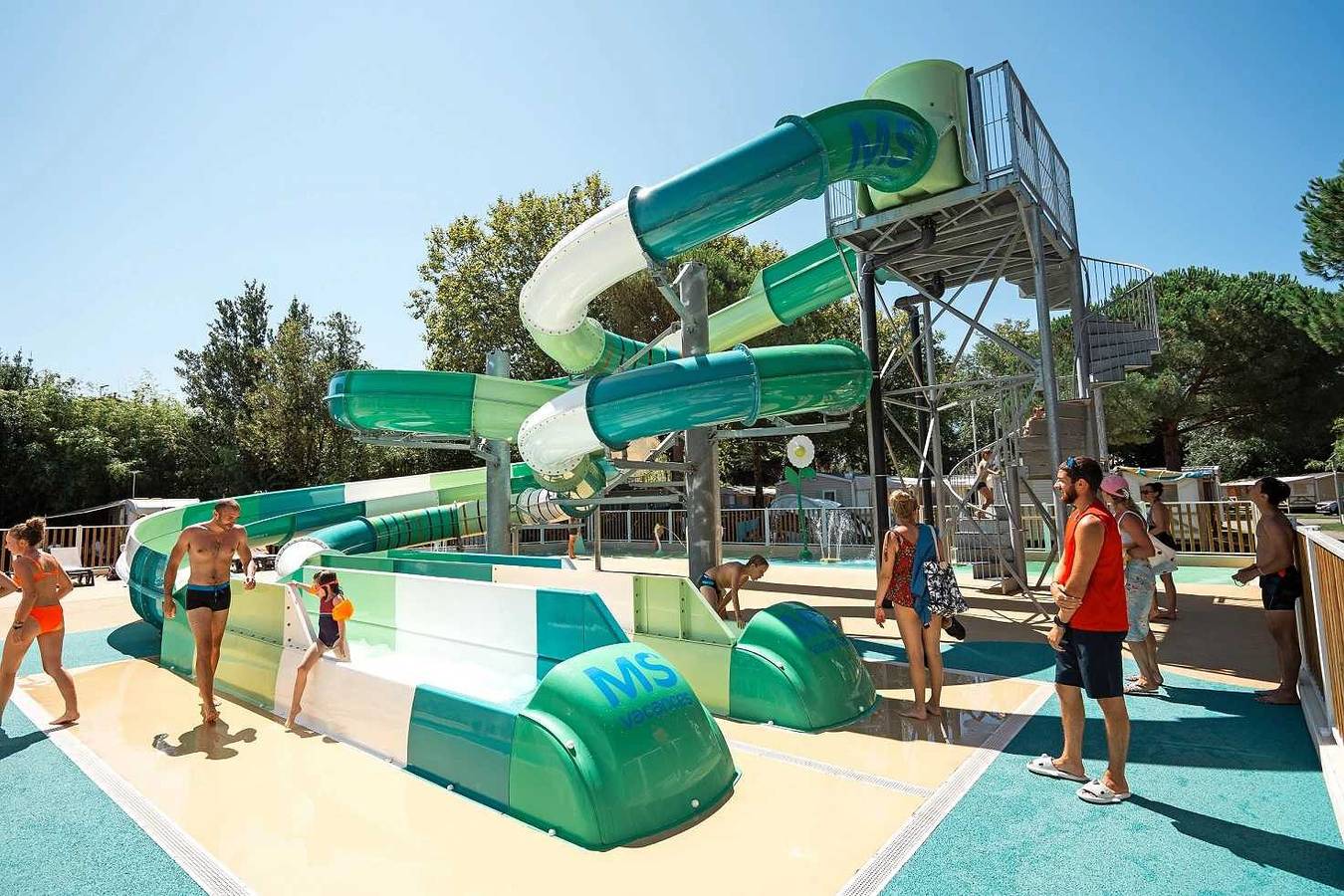 Camping 4 étoiles - Parc aquatique - eeibgd in Royan, Côte de Beauté