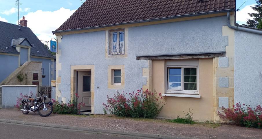 Gîte pour 3 personnes, avec terrasse et jardin dans Centre-Val de Loire