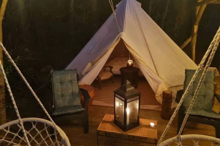 Gîte pour 4 personnes, avec jardin et piscine