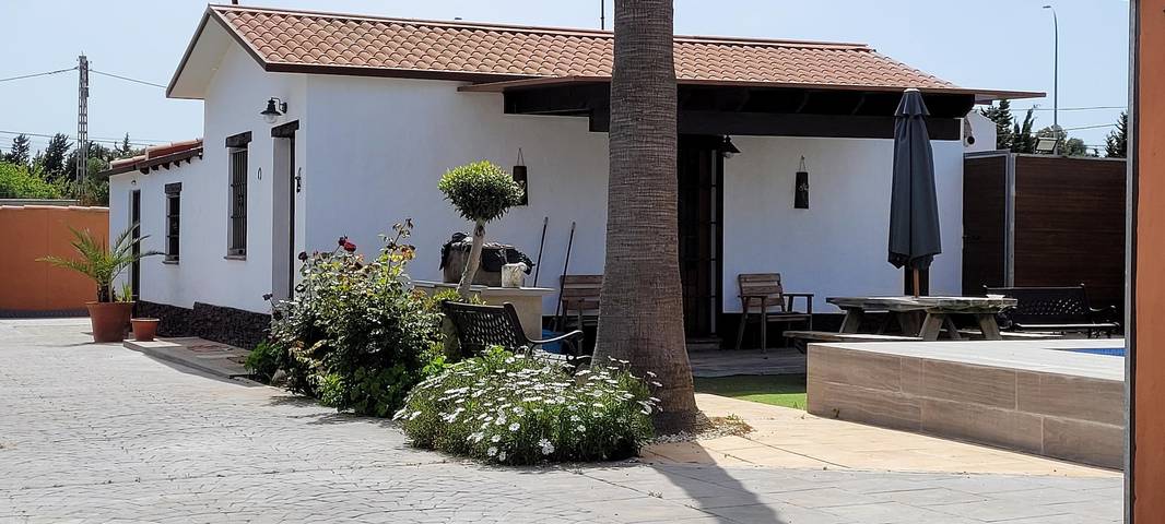 Casa rural para 6 personas, con jardín en Chiclana de la Frontera - 2