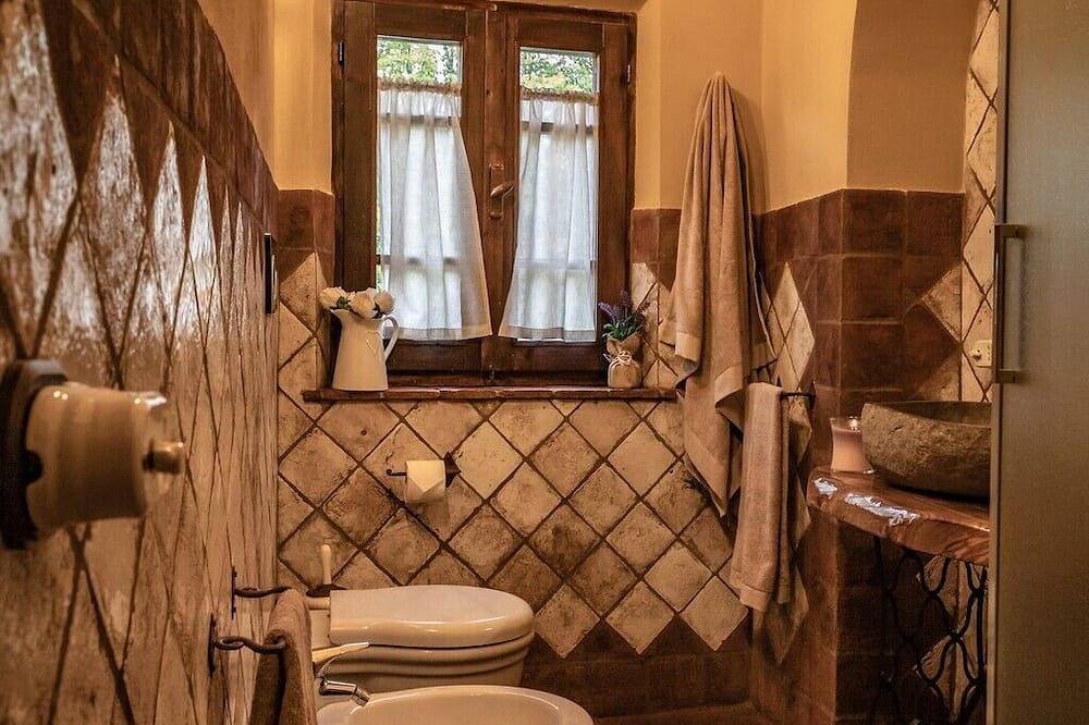 Ganze Wohnung, Apt. La Torre - Mittelalterliches Apartmentresort \"Manor of Brunelleschi\" in Vicopisano, Pisa Provinz