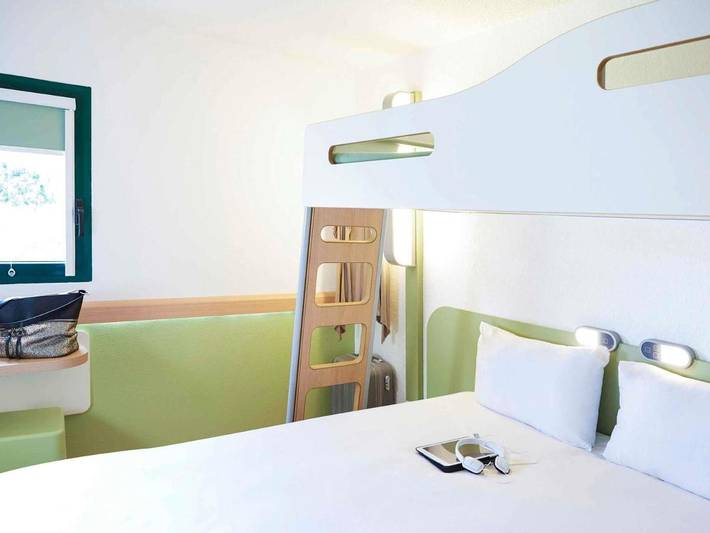 Hôtel pour 2 personnes, avec Terrasse et Jardin à Terssac