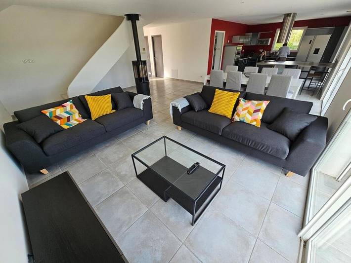 Location de vacances pour 8 personnes, avec piscine ainsi que jardin et jacuzzi à Saint-Théodorit - 2