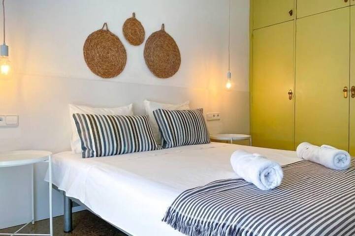 Appartement entier, Beach Front Apartment with Sea Views in Platja de Ribes Roges (Vilanova i la Geltrú), Vilanova i la Geltrú