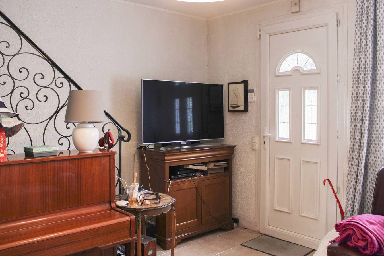 Spacious, quiet house with pretty garden in Saint-Denis, Sena-Saint Denis