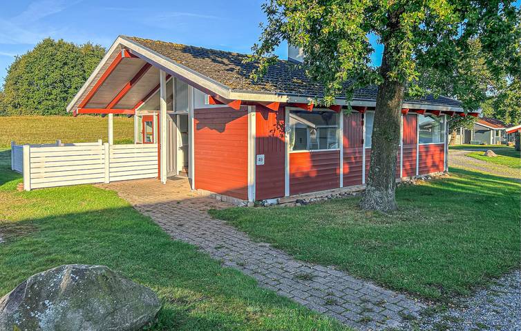 Ferienhaus für 5 Personen, mit Pool und Garten sowie Terrasse - 1