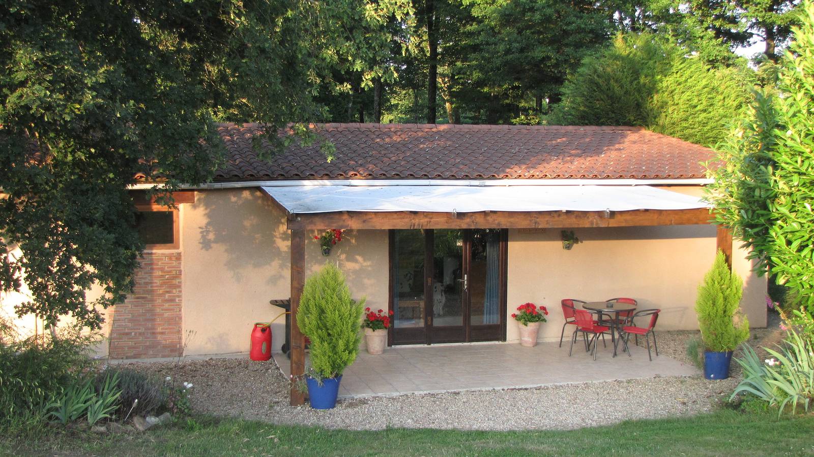 Vakantiehuis voor 5 personen met tuin in Montrollet, Charente