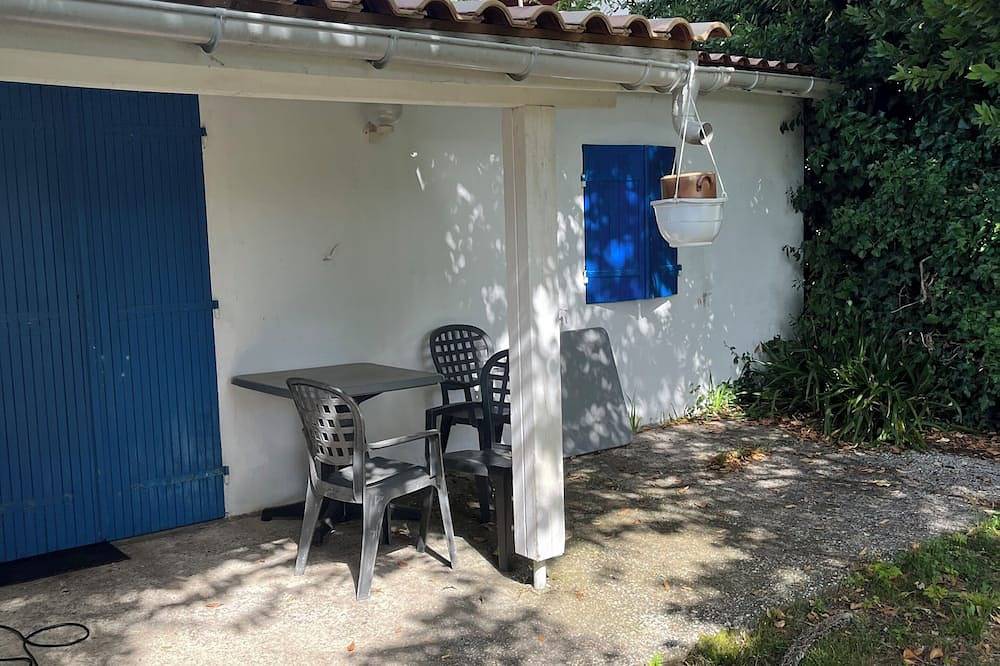 À louer – Charmant bungalow avec jardin au Verdon-sur-Mer Pour 2 personnes in Le Verdon-sur-Mer, Région de Lesparre-Médoc