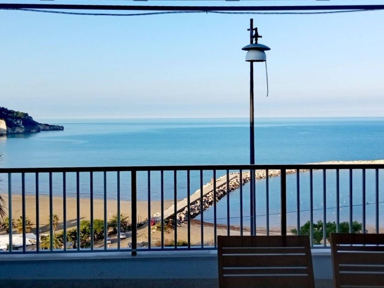 Appartement entier, Drei-Zimmer-Wohnung mit Meerblick in Peschici, Région de Peschici