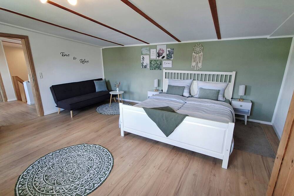 Neues urgemütliches Ferienhaus zur alten Scheune, nahe Ellertshäuser See, Bayern in Schonungen, Franken