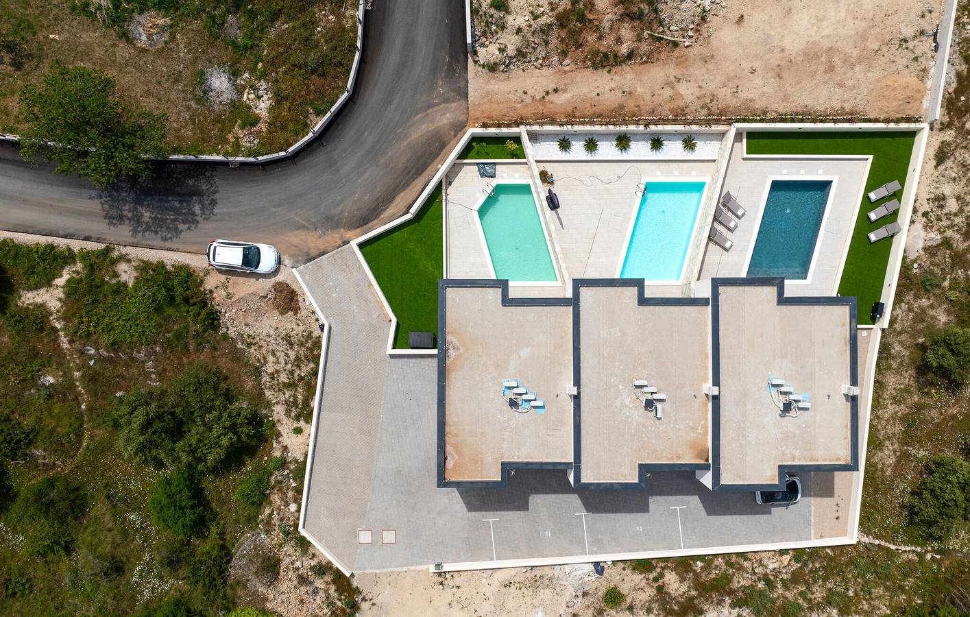 Geräumige 150 m² große Wohnung mit Pool, WLAN und Zugang zum Strand – 1,5 km entfernt in Vodice, Šibenik-Knin