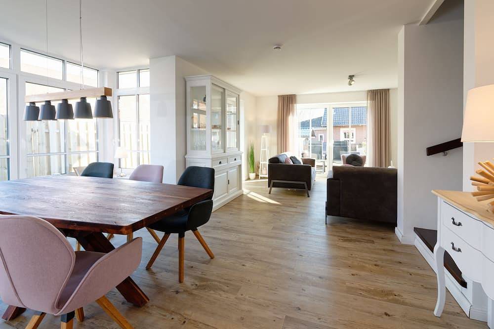 Nouveau: maison de vacances adaptée aux enfants, vélos et charrette à bras, à 300m de la plage in Langeoog