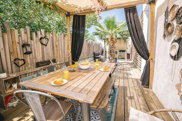 Location de vacances pour 4 personnes, avec piscine et jardin à Villedaigne - 4