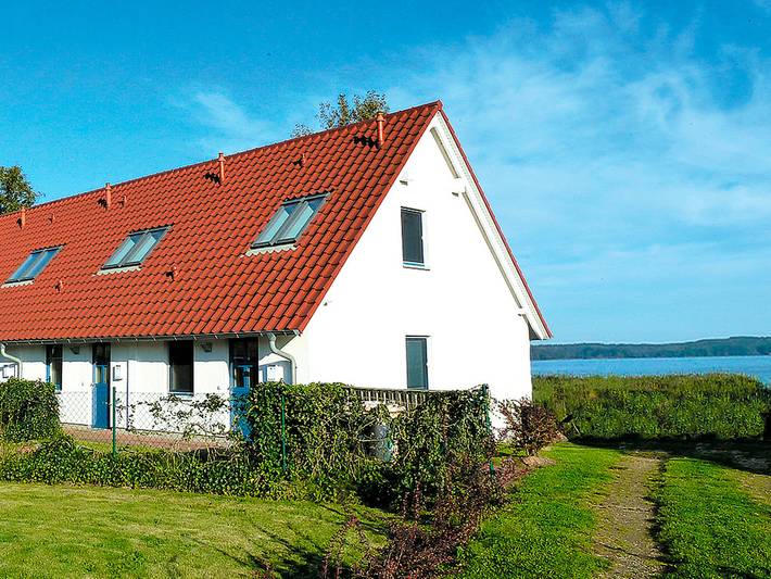 Ferienhaus für 4 Personen, mit Garten am Achterwasser