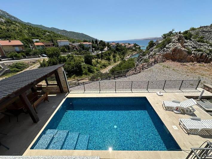 Ferienwohnung für 12 Personen, mit Terrasse und Pool